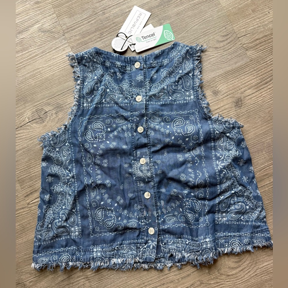 For The Republic Top Womens Medium Blue NEW Bandana Paisley Tencel Frayed Tank